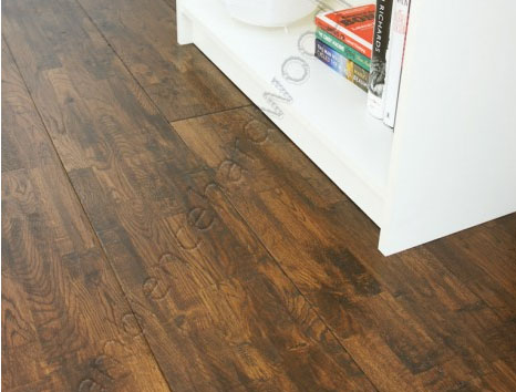 What are the differences between wood flooring species